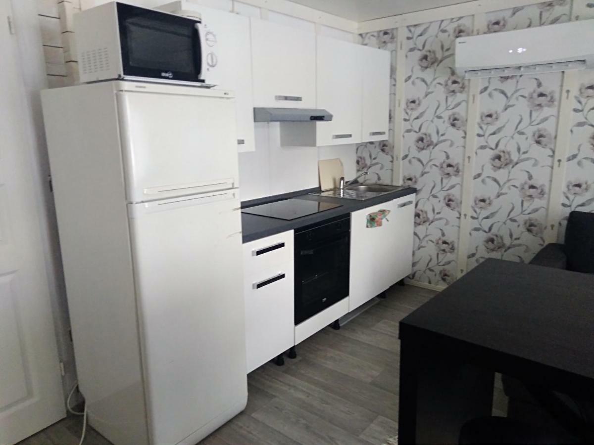 Pirttiniemen Lomakylä Hotell Muurasjärvi Exteriör bild