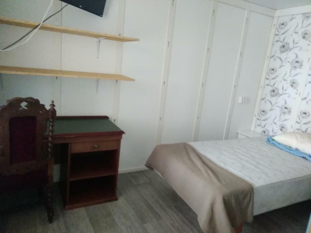 Pirttiniemen Lomakylä Hotell Muurasjärvi Exteriör bild