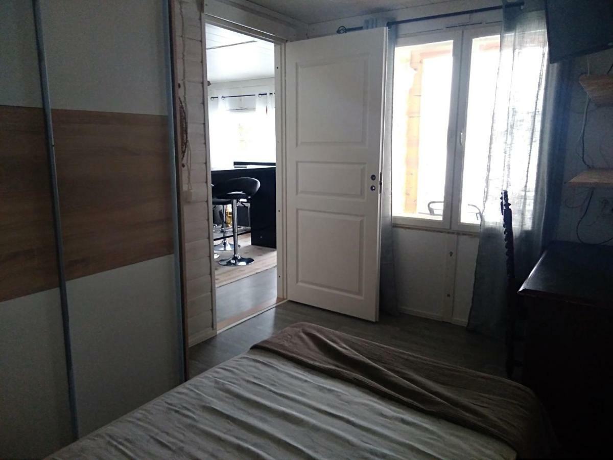 Pirttiniemen Lomakylä Hotell Muurasjärvi Exteriör bild
