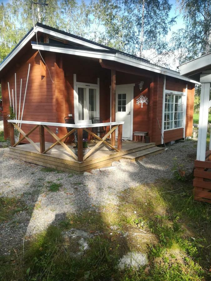 Pirttiniemen Lomakylä Hotell Muurasjärvi Exteriör bild